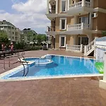 Antorini Apartamento *